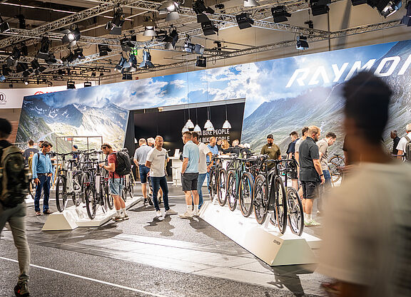 Der Messestand eines Fahrradherstellers bei der Eurobike 2025.